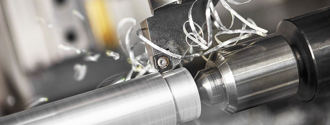 Твердость режущей пластины из КНБ достигает от 3000 до 5000 HV